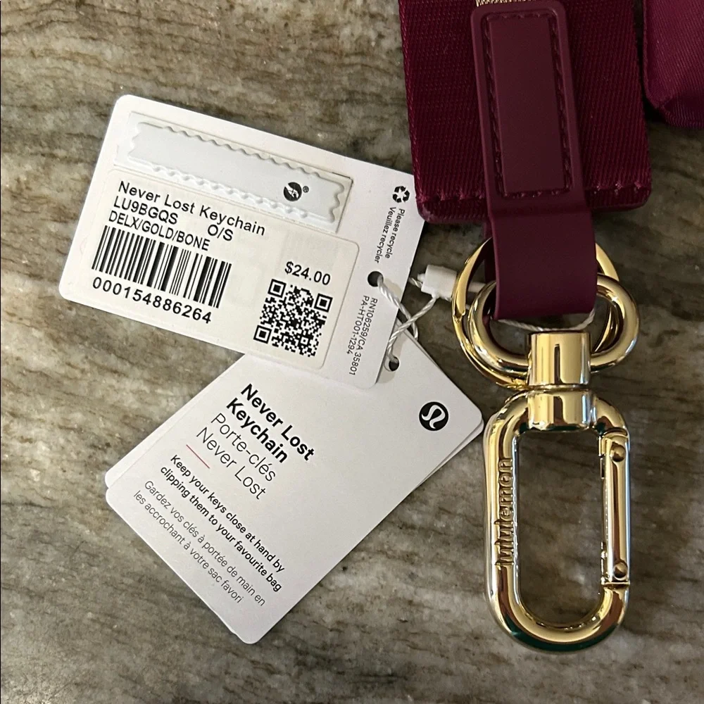 New Lululemon Athletica Never Lost Keychain and Clippable Card Pouch Set in DELX - Picture 3 of 7